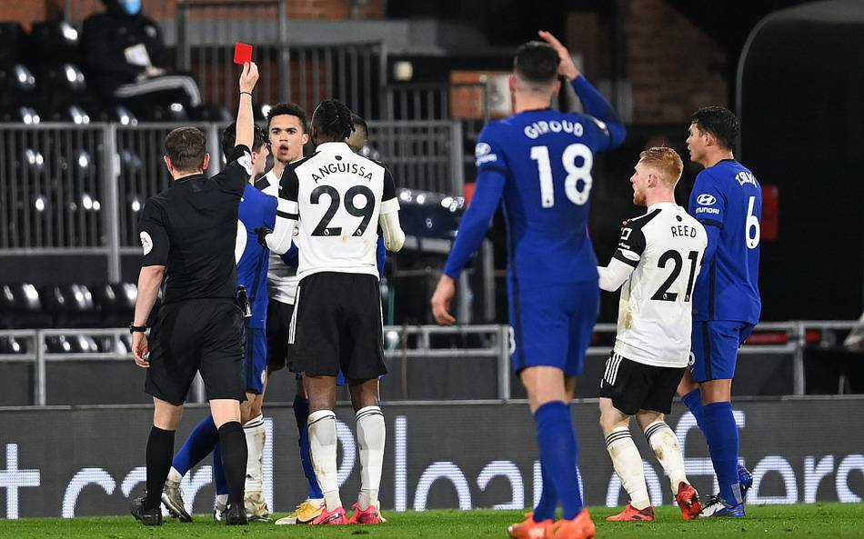 北京时间12月12日凌晨01：45，欧联杯联赛阶段将迎来一场处境迥异的对决。